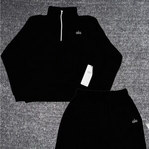 Alo Yogo Quarter Zip Sweatshirt and Sweatpants